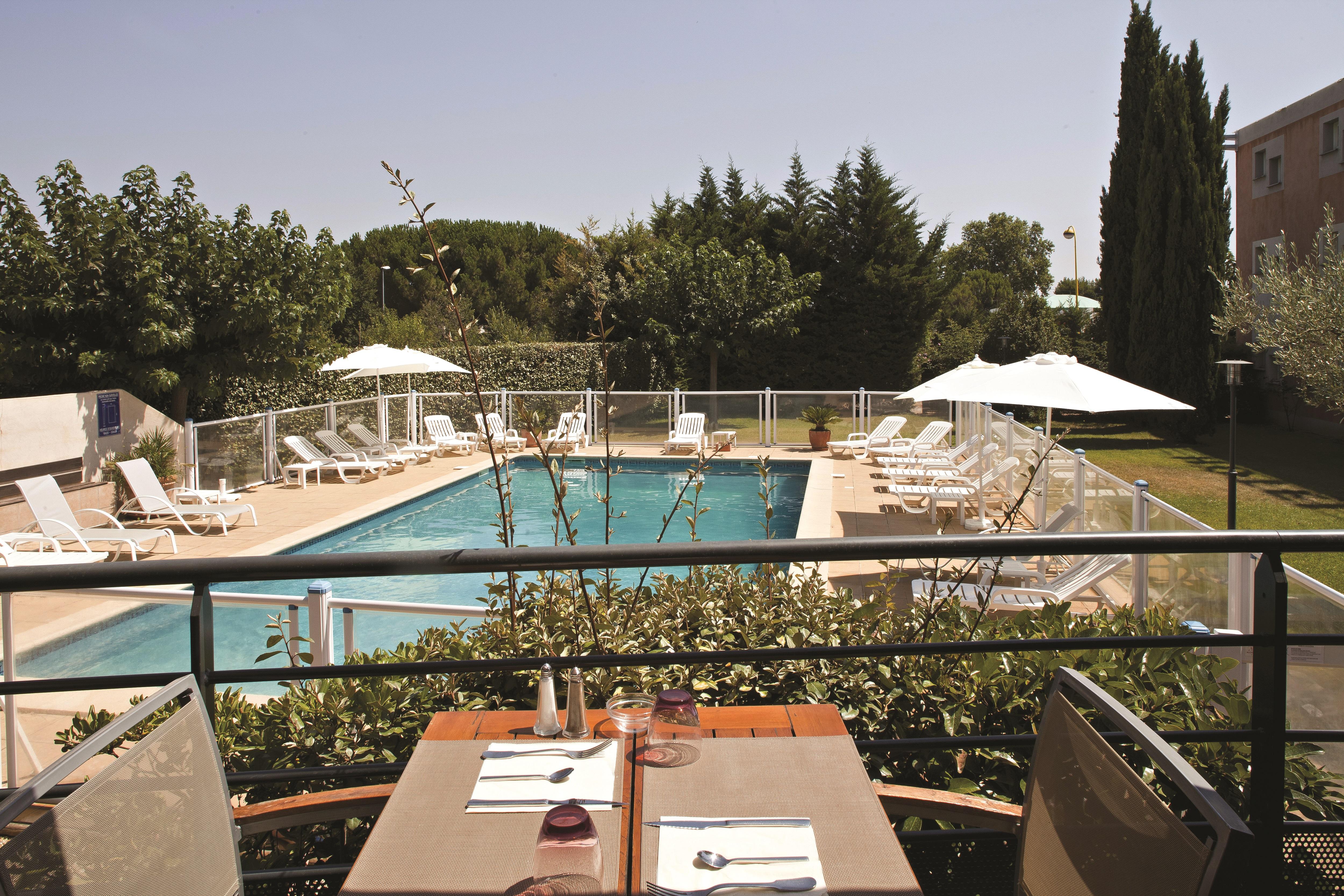 Kyriad Montpellier Est - Lunel Lunel  Ngoại thất bức ảnh