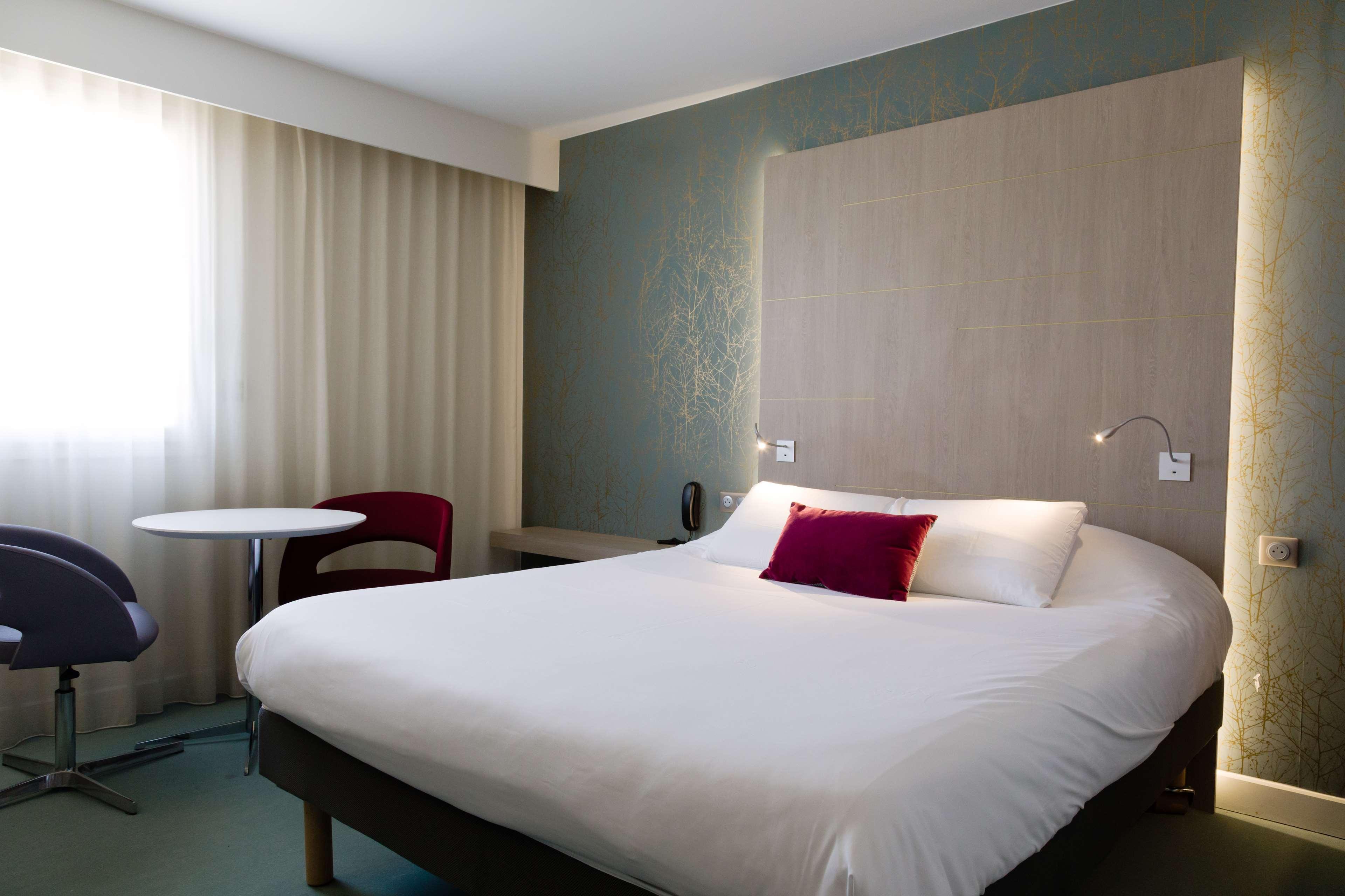Kyriad Montpellier Est - Lunel Lunel  Ngoại thất bức ảnh