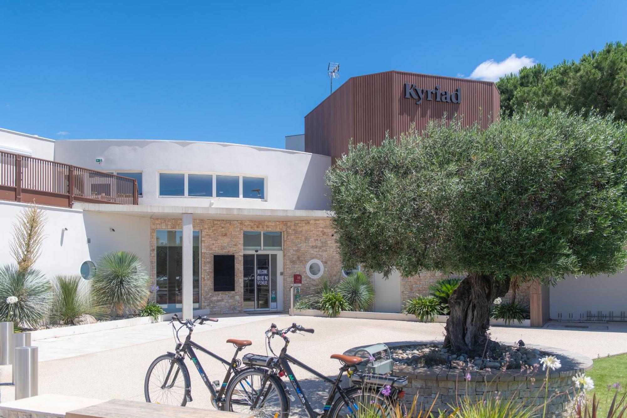 Kyriad Montpellier Est - Lunel Lunel  Ngoại thất bức ảnh