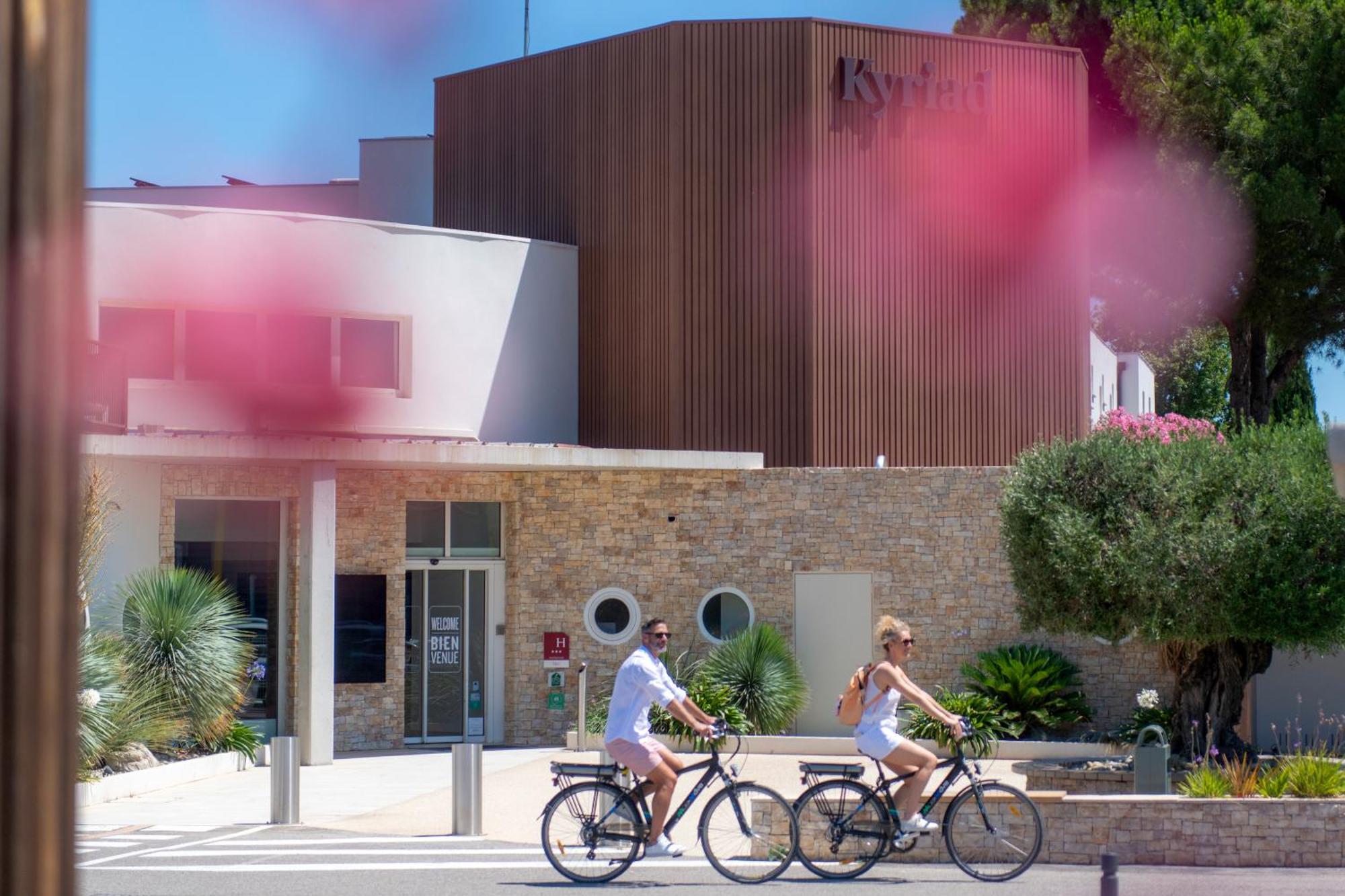 Kyriad Montpellier Est - Lunel Lunel  Ngoại thất bức ảnh