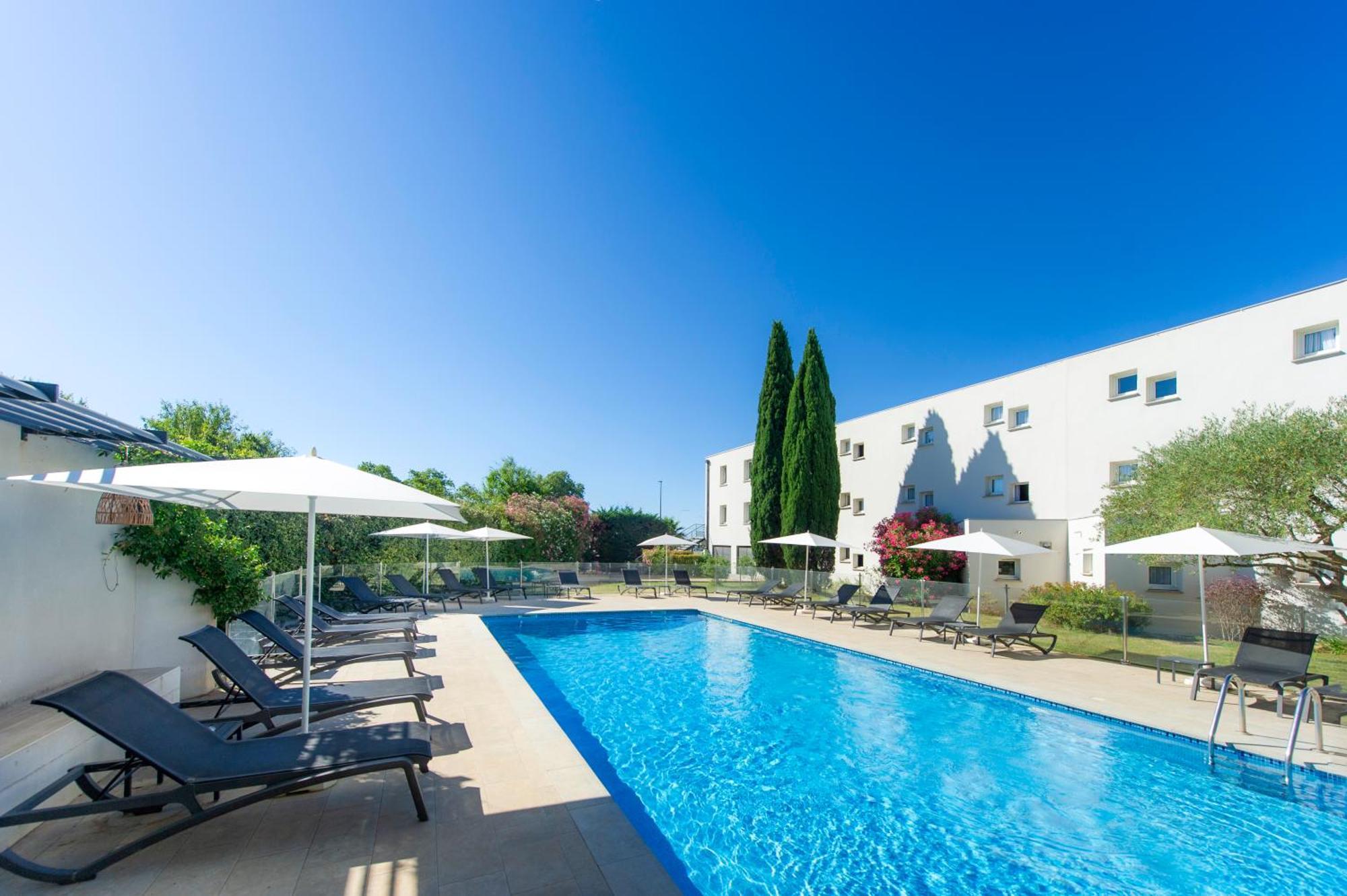 Kyriad Montpellier Est - Lunel Lunel  Ngoại thất bức ảnh