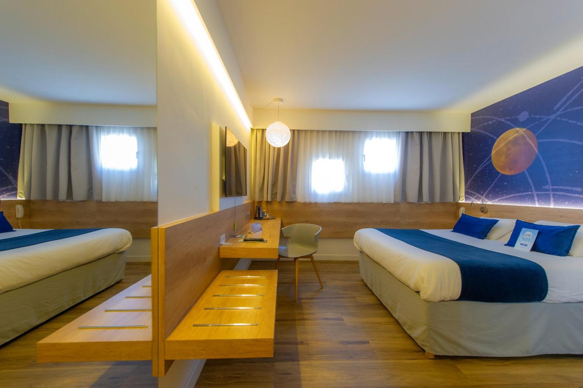 Kyriad Montpellier Est - Lunel Lunel  Ngoại thất bức ảnh