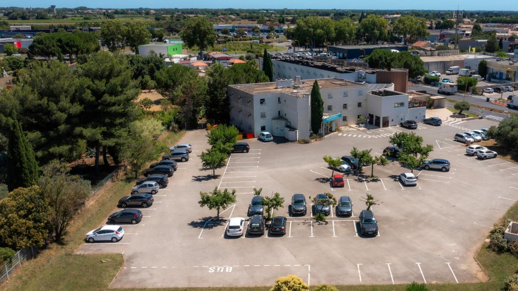 Kyriad Montpellier Est - Lunel Lunel  Ngoại thất bức ảnh
