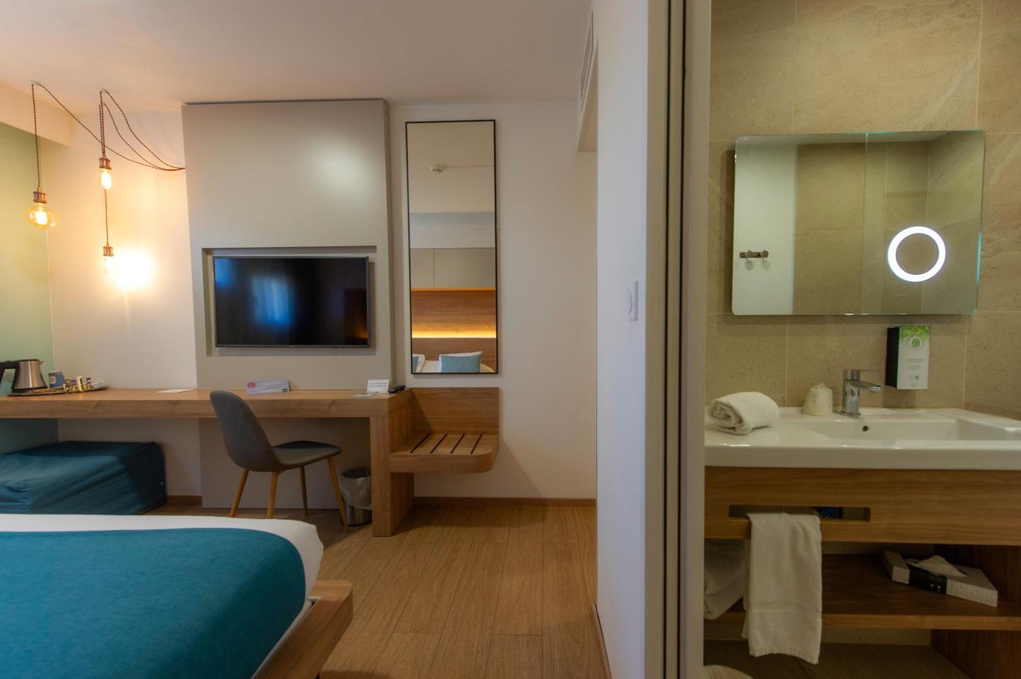 Kyriad Montpellier Est - Lunel Lunel  Ngoại thất bức ảnh